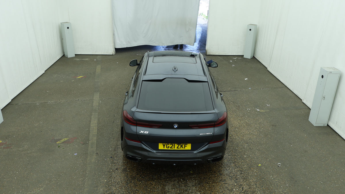 BMW X6 Image 8