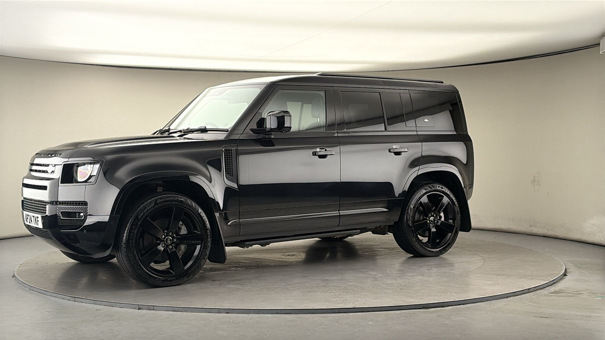 More views of Land Rover Defender 110