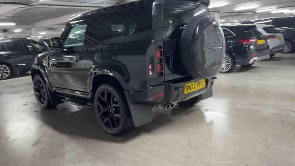 More views of Land Rover Defender 90