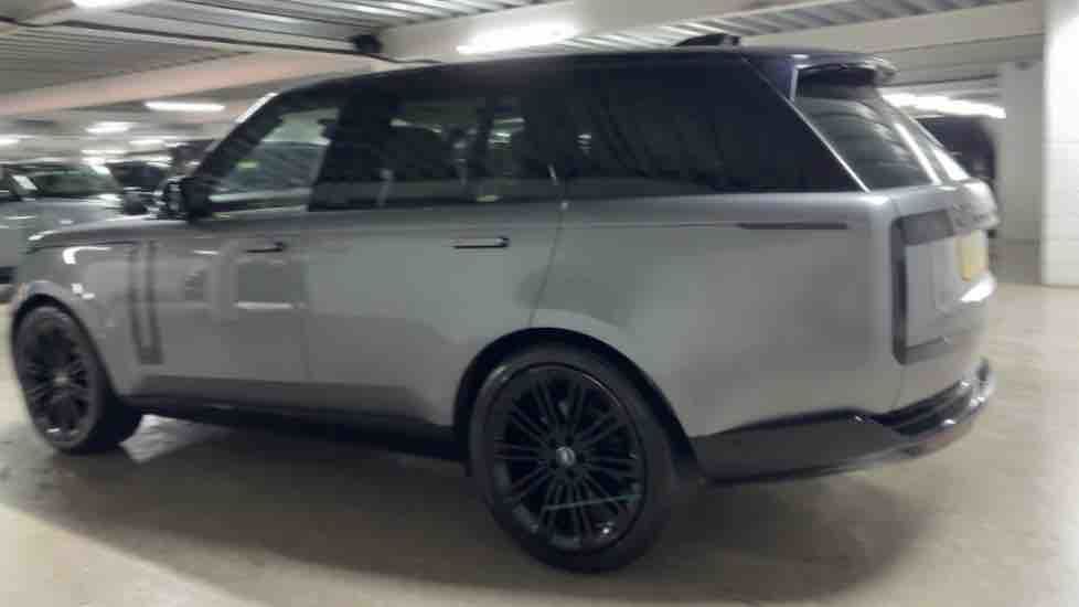 More views of Land Rover Range Rover