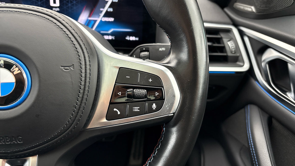 BMW i4 Image 14