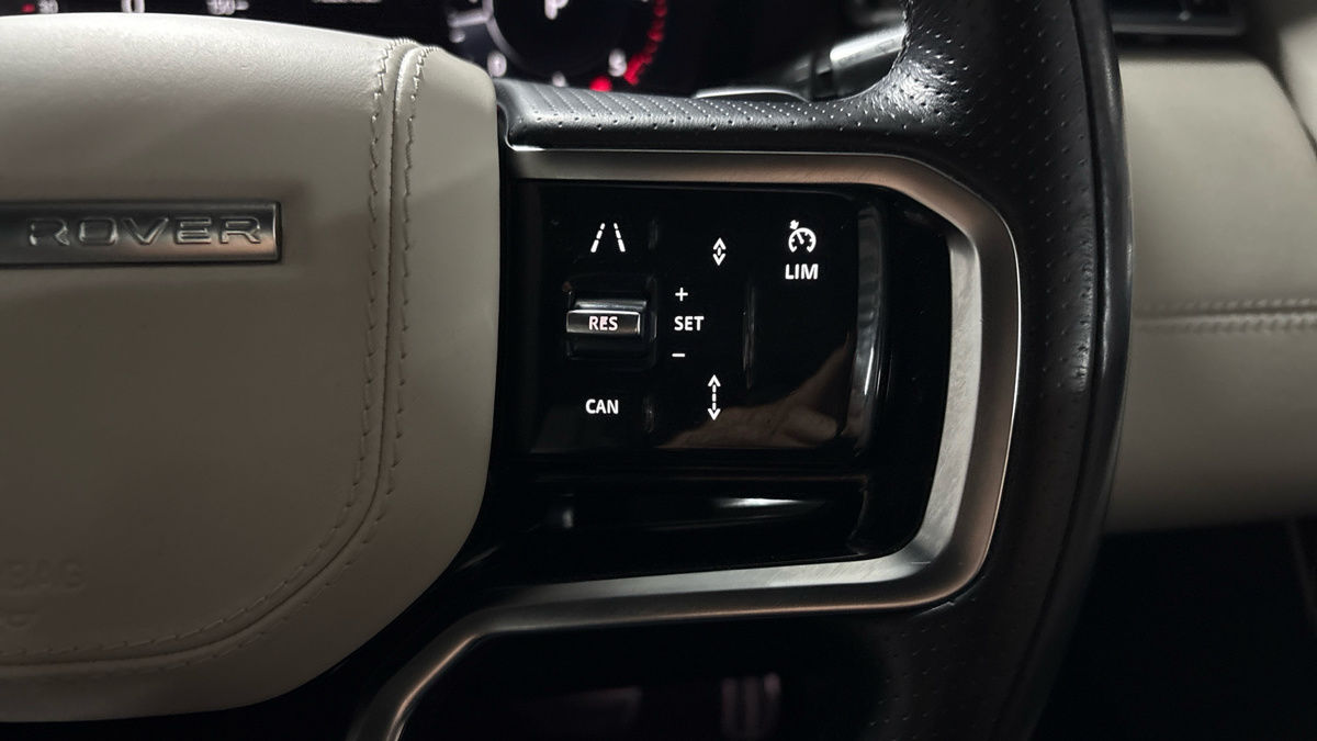 Land Rover Range Rover Velar Image 14