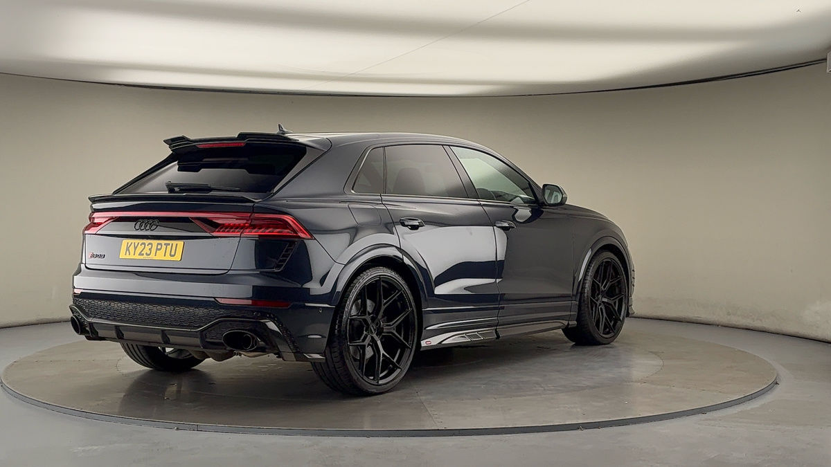 More views of Audi RSQ8