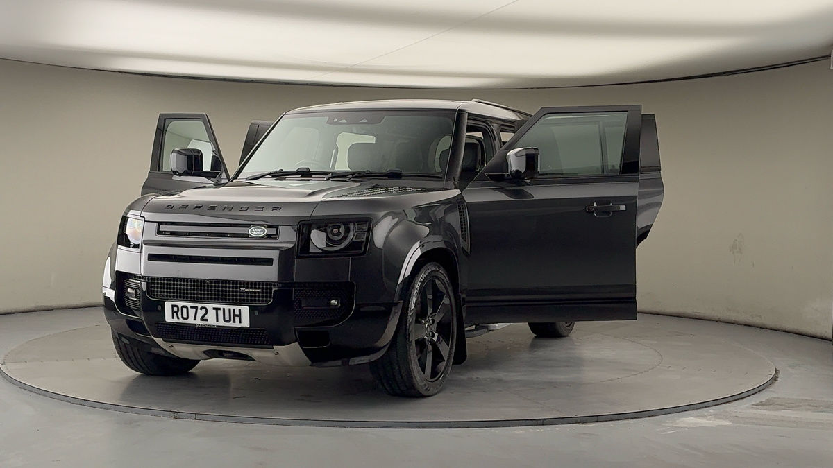 More views of Land Rover Defender 110