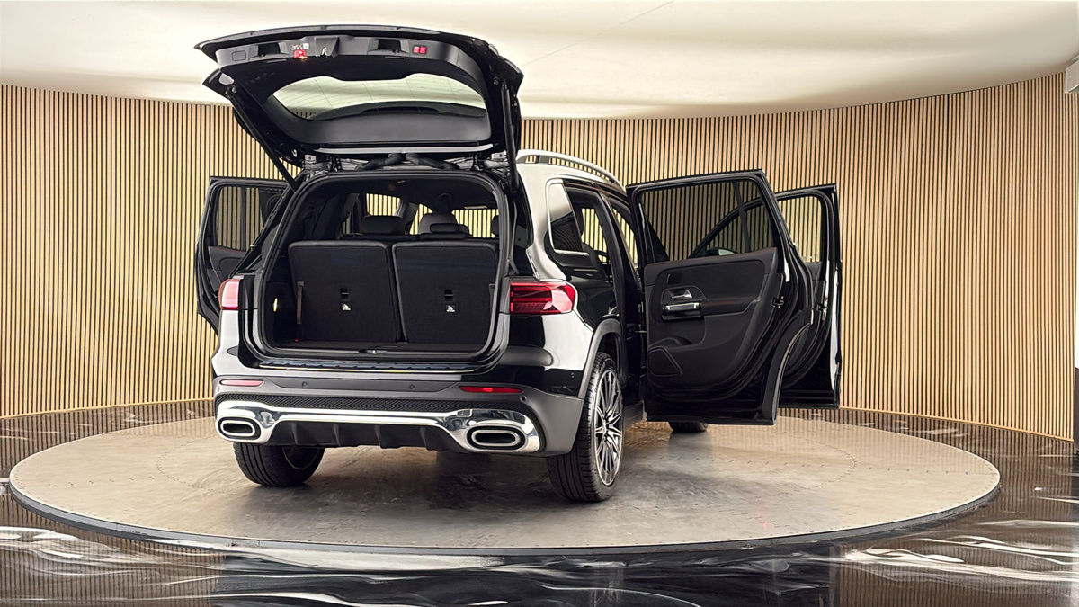 More views of Mercedes-Benz GLB