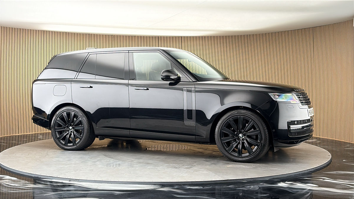 More views of Land Rover Range Rover