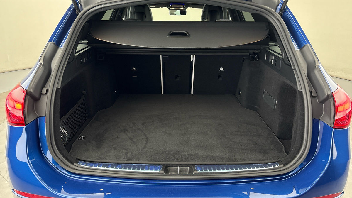 Mercedes-Benz C Class Image 11