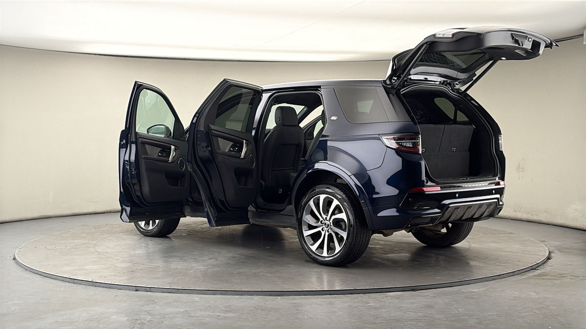 More views of Land Rover Discovery Sport