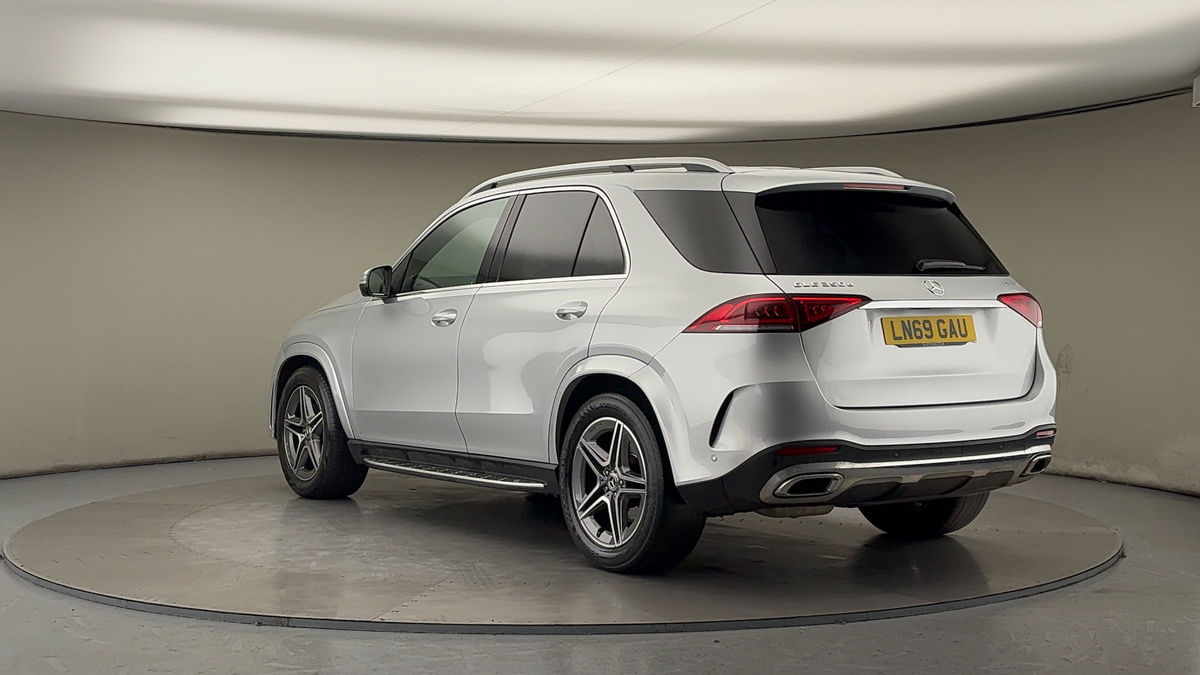 Mercedes-Benz GLE Image 2