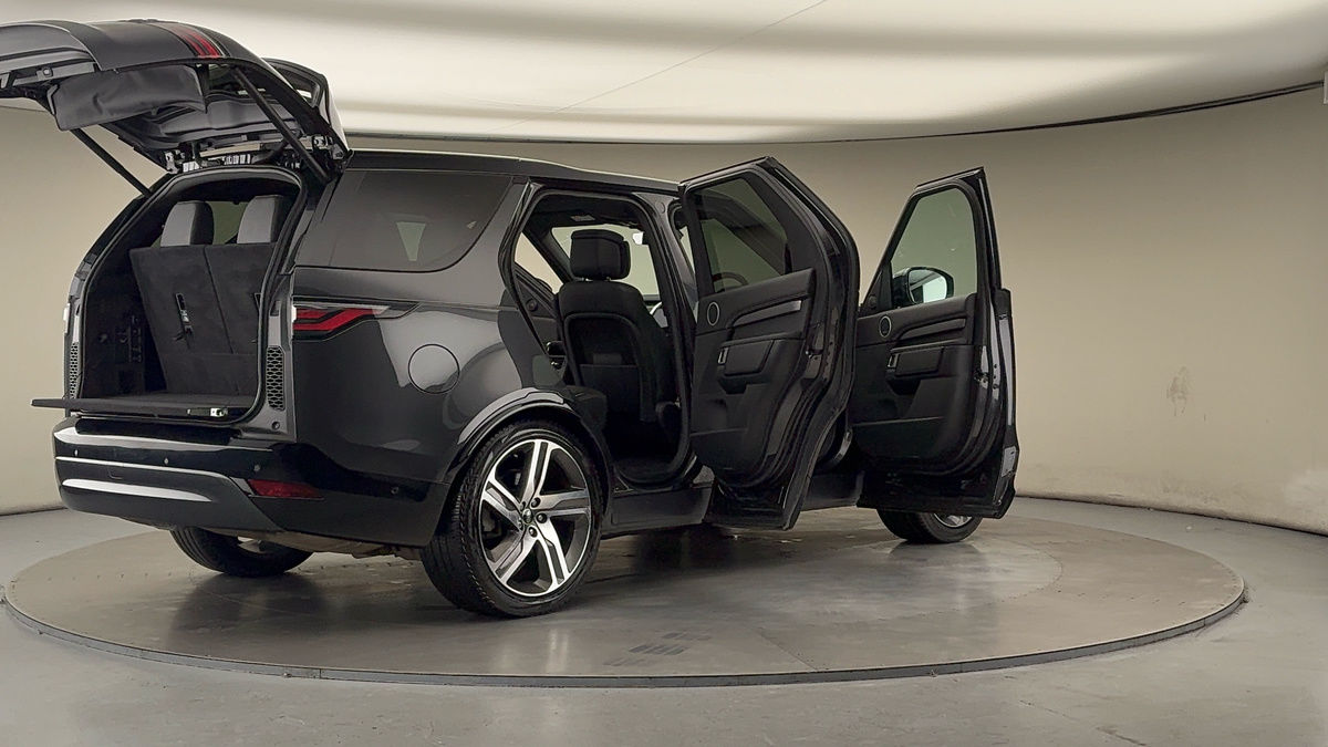 More views of Land Rover Discovery