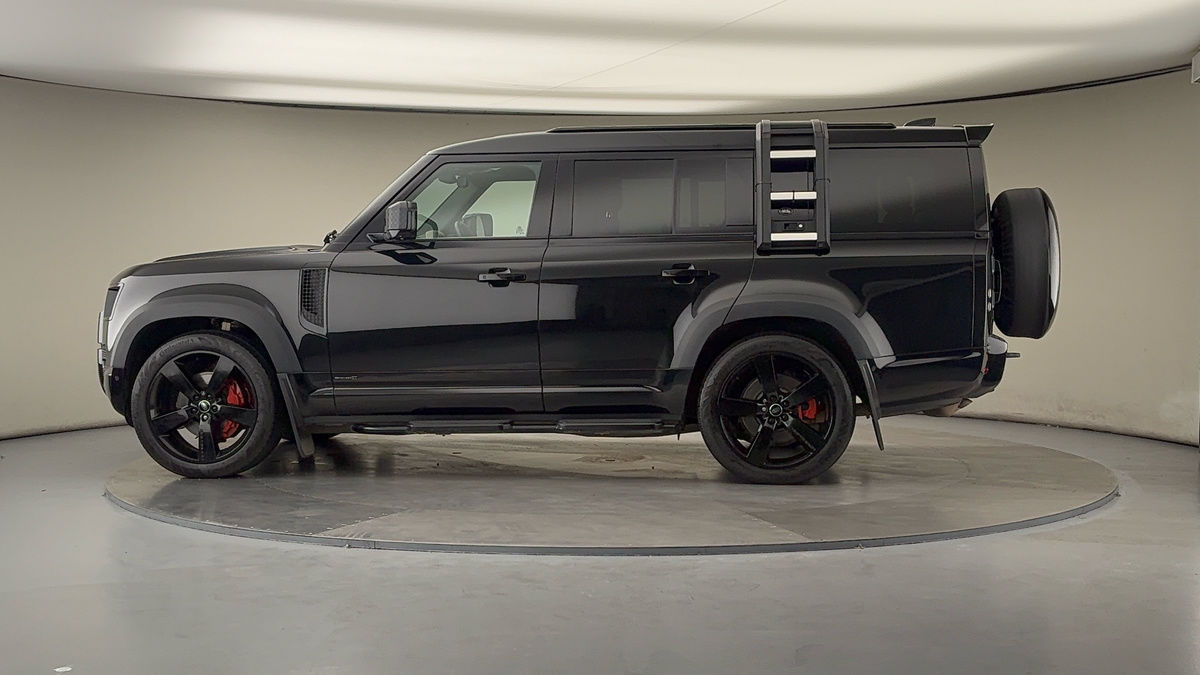 More views of Land Rover Defender 130