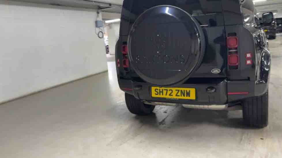 More views of Land Rover Defender 90