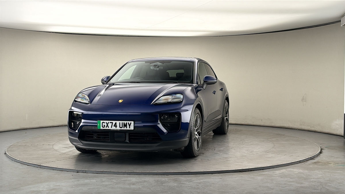 More views of Porsche Macan