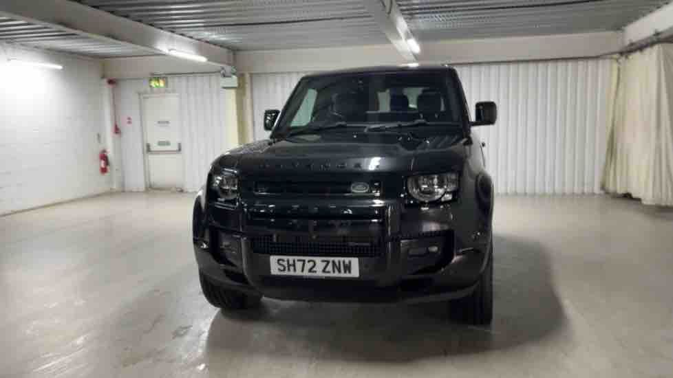 More views of Land Rover Defender 90