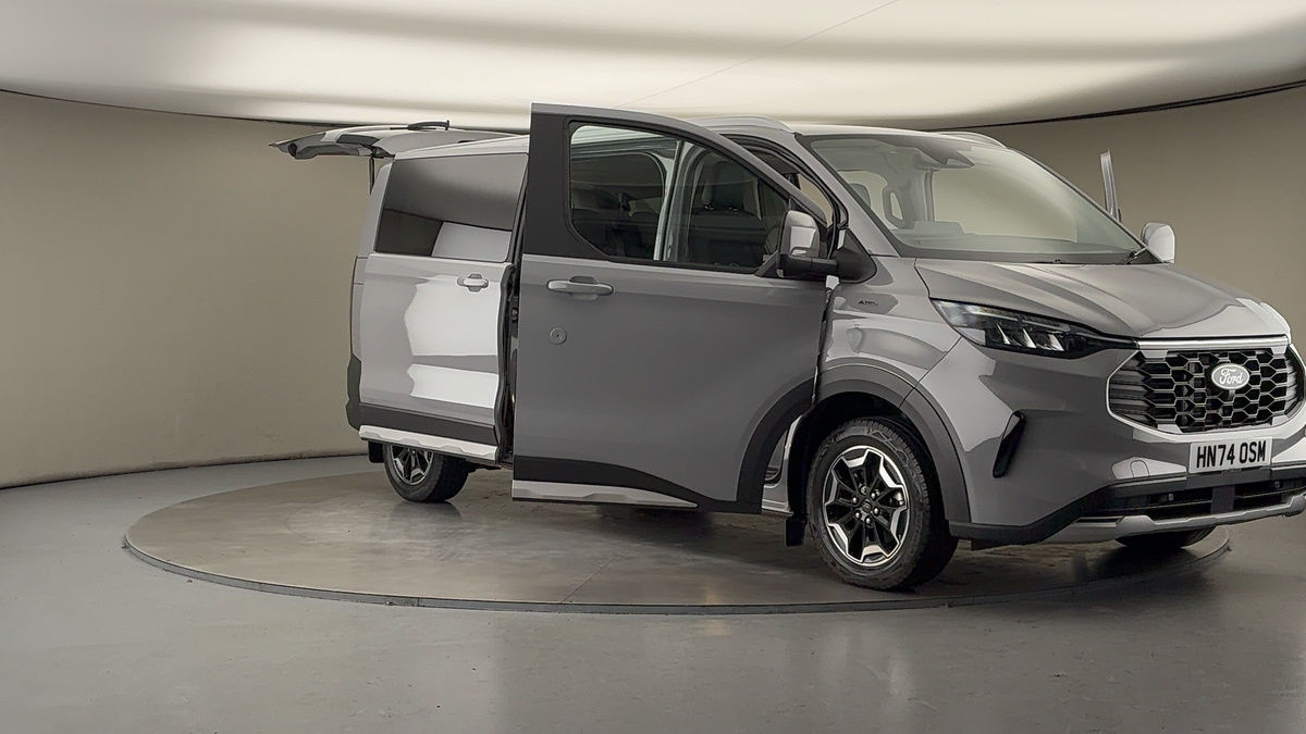 More views of Ford Tourneo Custom V710