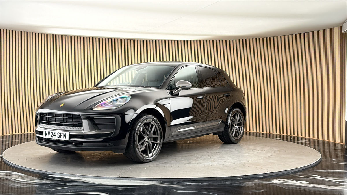 More views of Porsche Macan