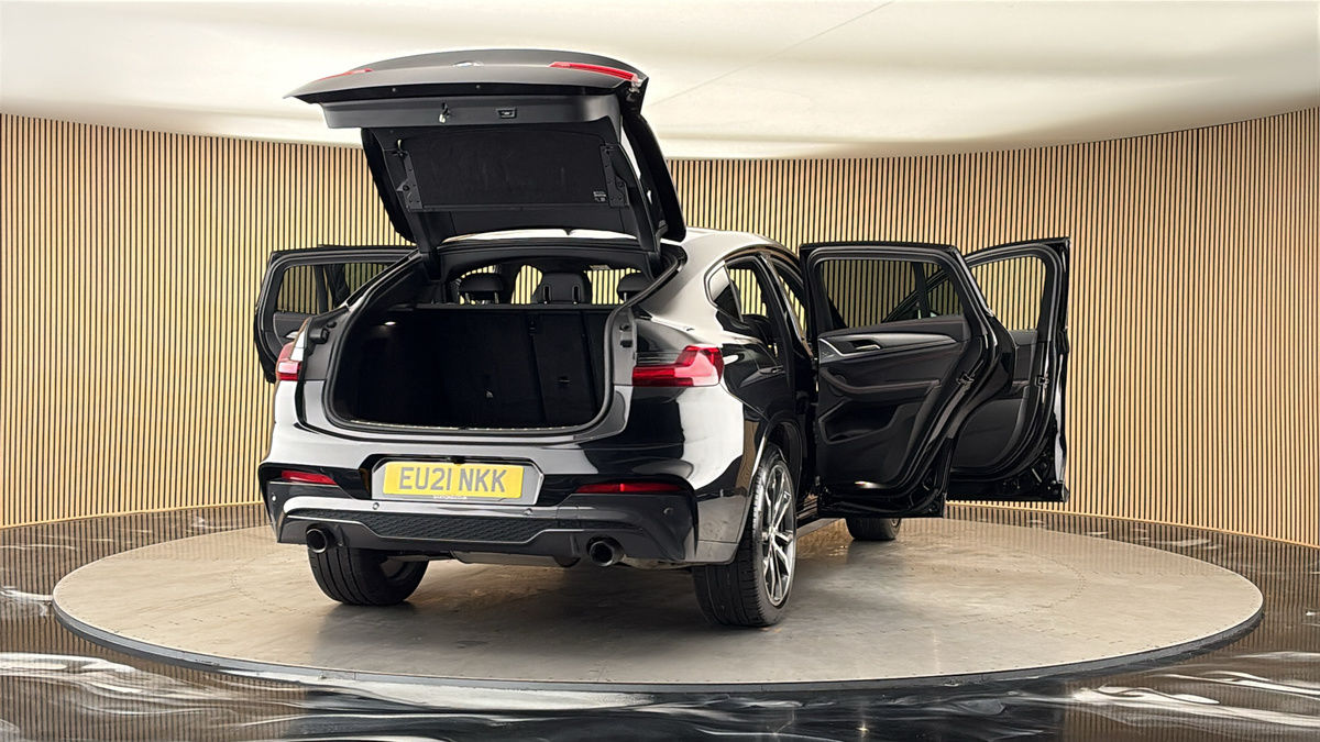 More views of BMW X4