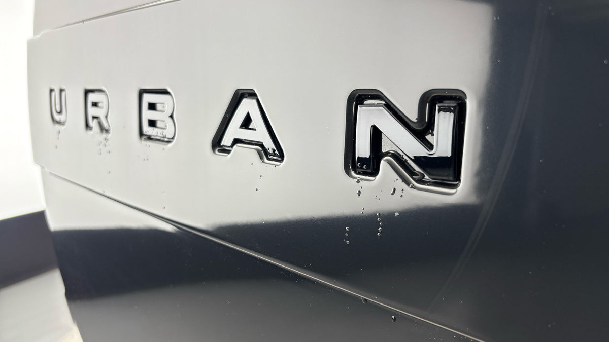 Land Rover Defender 90 Urban Image 28