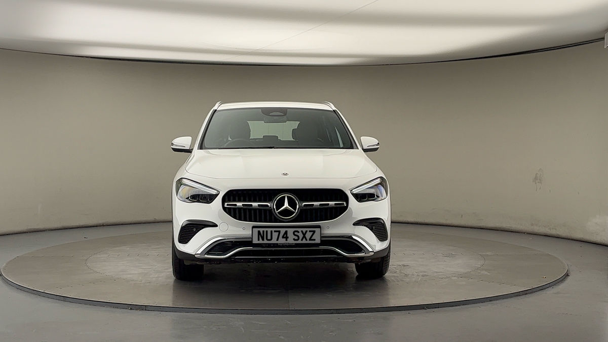 More views of Mercedes-Benz GLA
