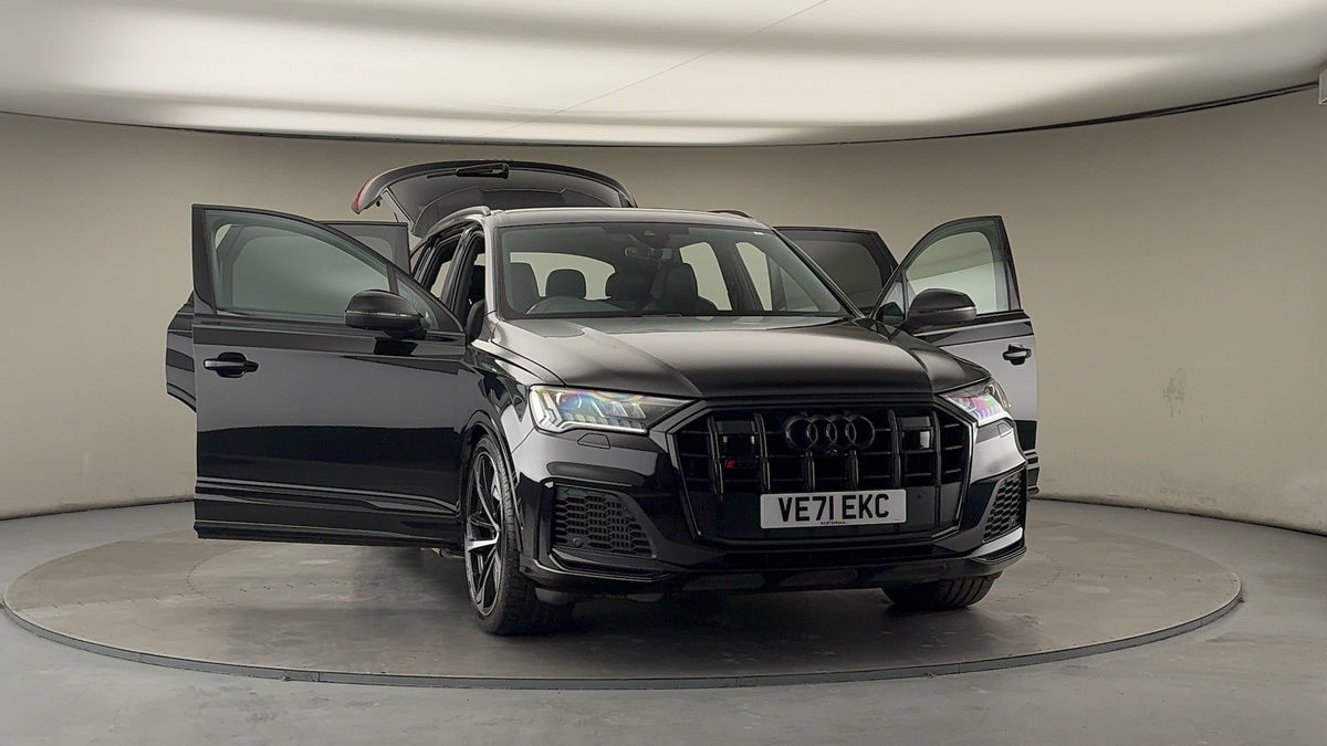 More views of Audi SQ7