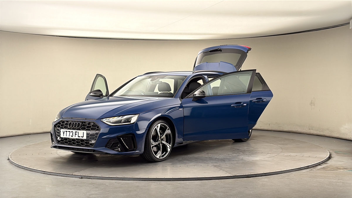 More views of Audi A4 Avant