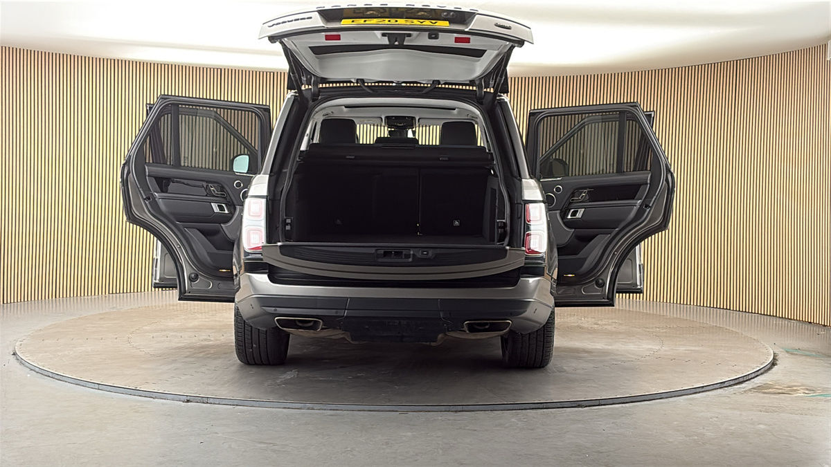 More views of Land Rover Range Rover