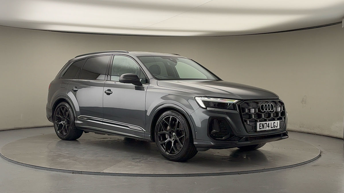 More views of Audi Q7