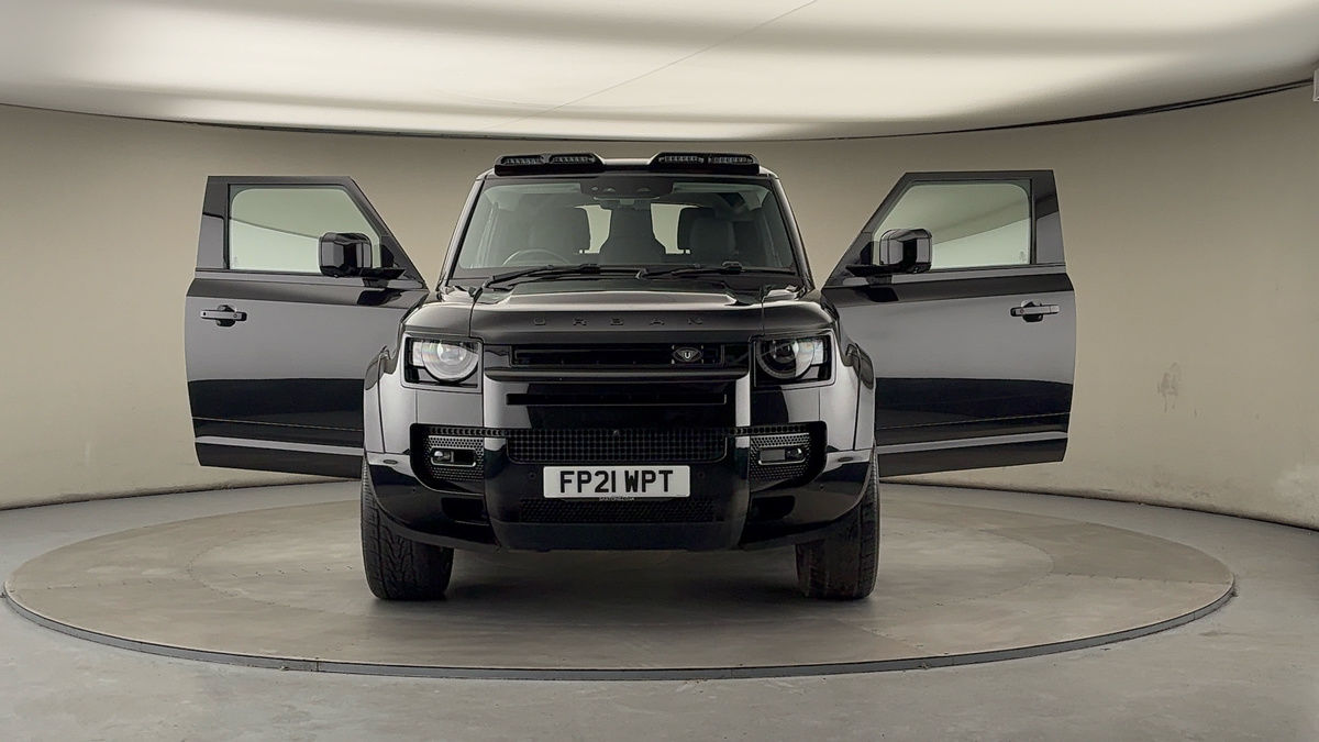 More views of Land Rover Defender 90