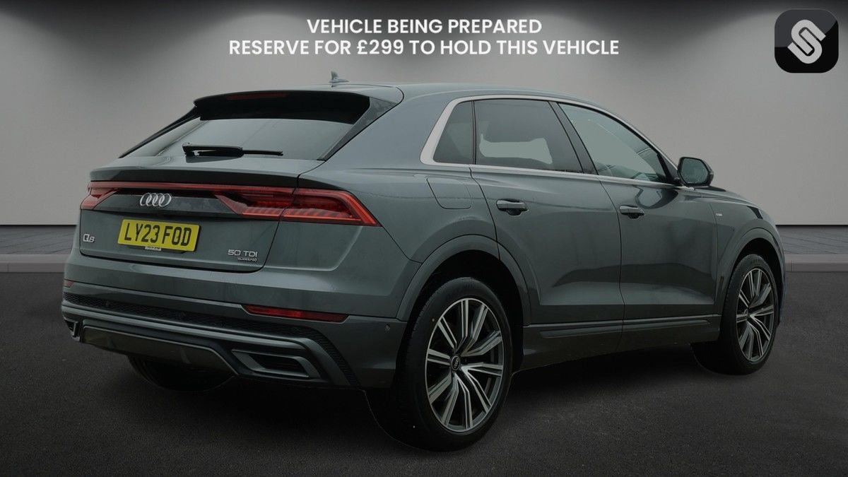 Audi Q8 Image 4