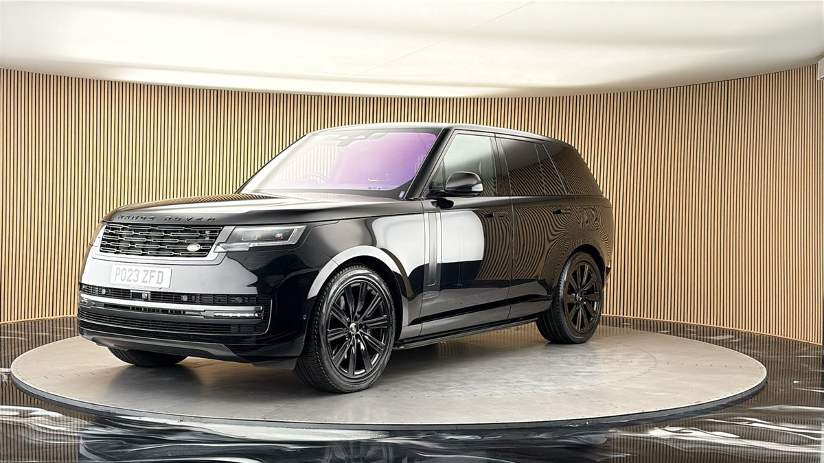 More views of Land Rover Range Rover
