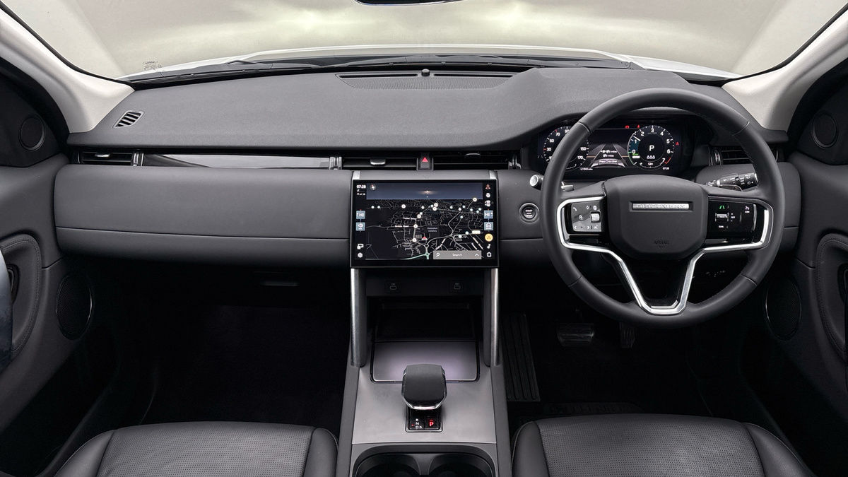 Land Rover Discovery Sport Image 12