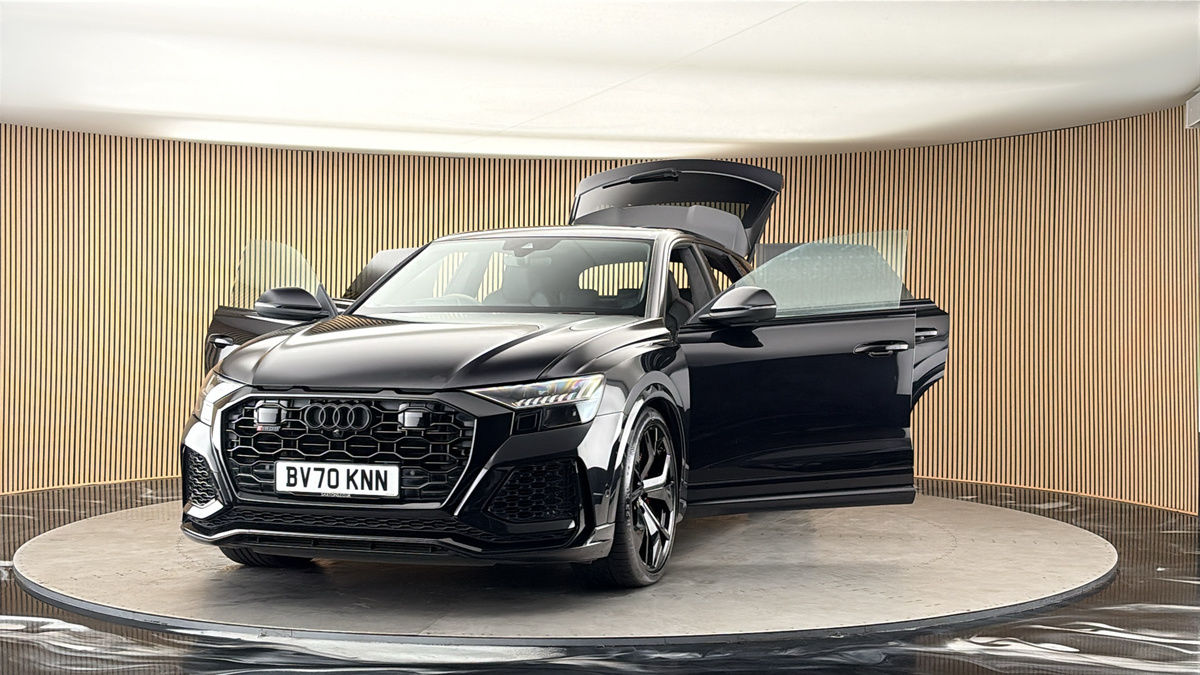 More views of Audi RSQ8