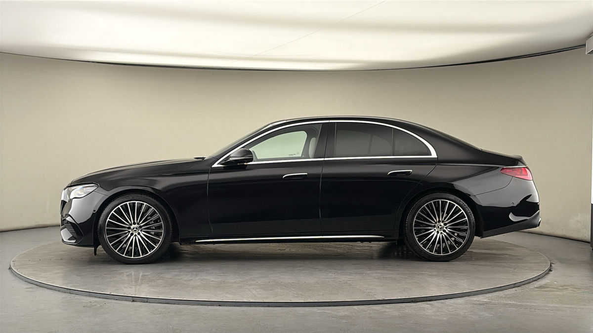 Mercedes-Benz E Class Image 15