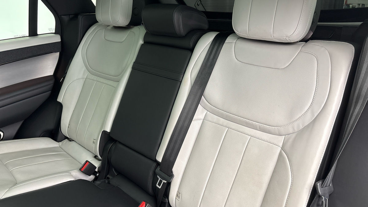 Land Rover Range Rover Sport Image 8