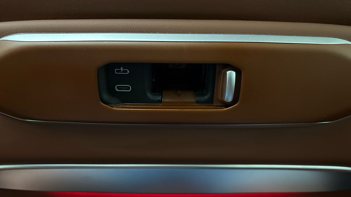 BMW X7 Image 30