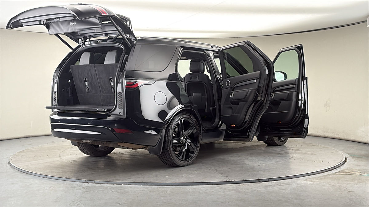 More views of Land Rover Discovery