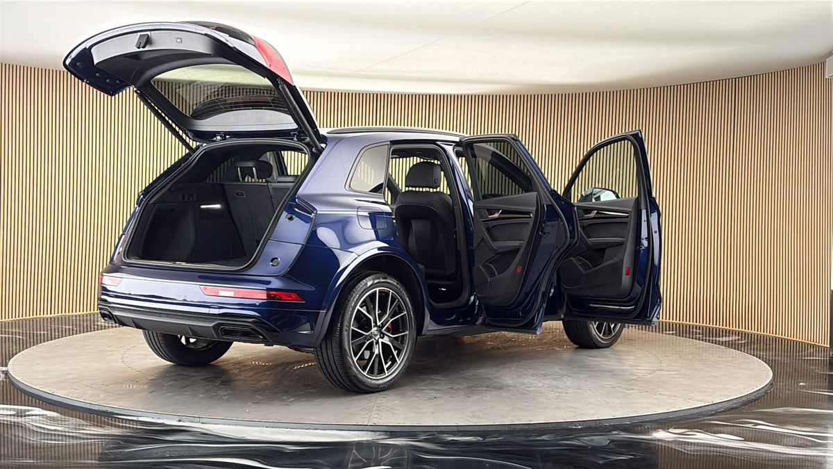 More views of Audi Q5
