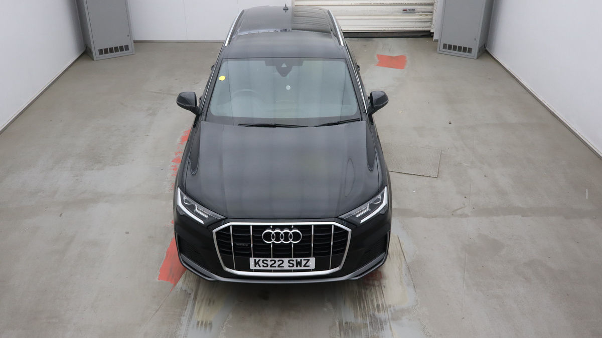 Audi Q7 Image 7
