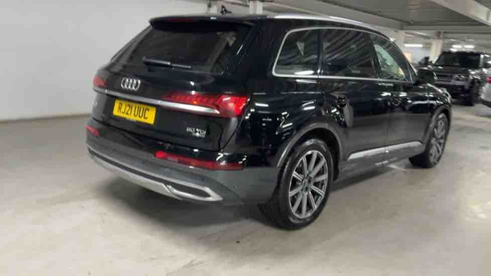 More views of Audi Q7