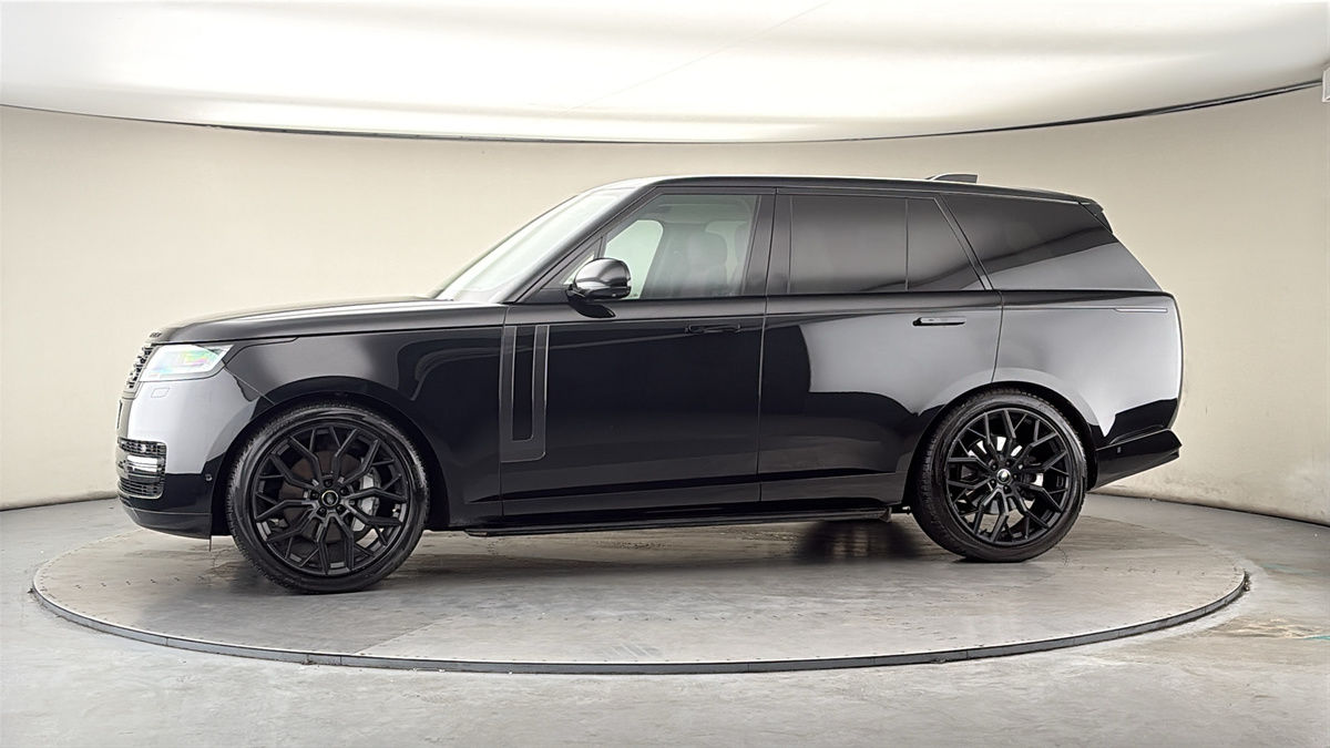 More views of Land Rover Range Rover