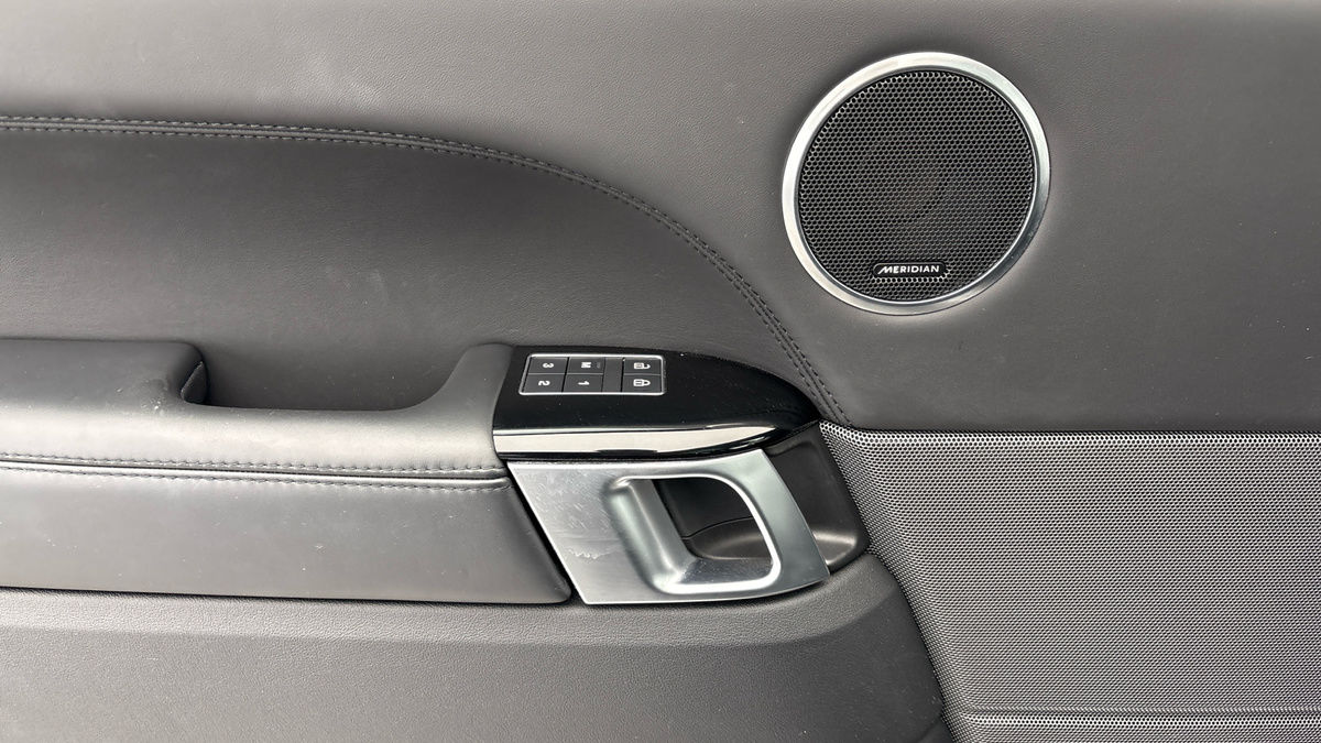 Land Rover Range Rover Sport Image 19