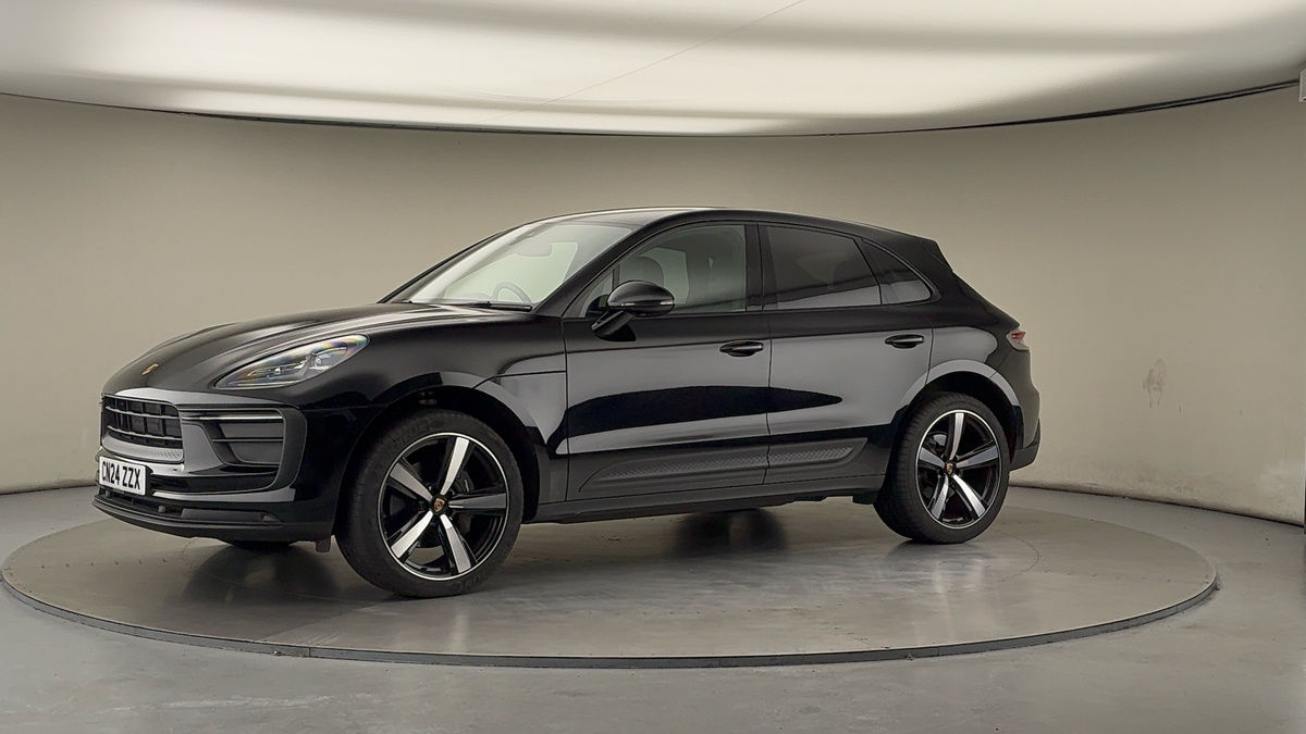 More views of Porsche Macan