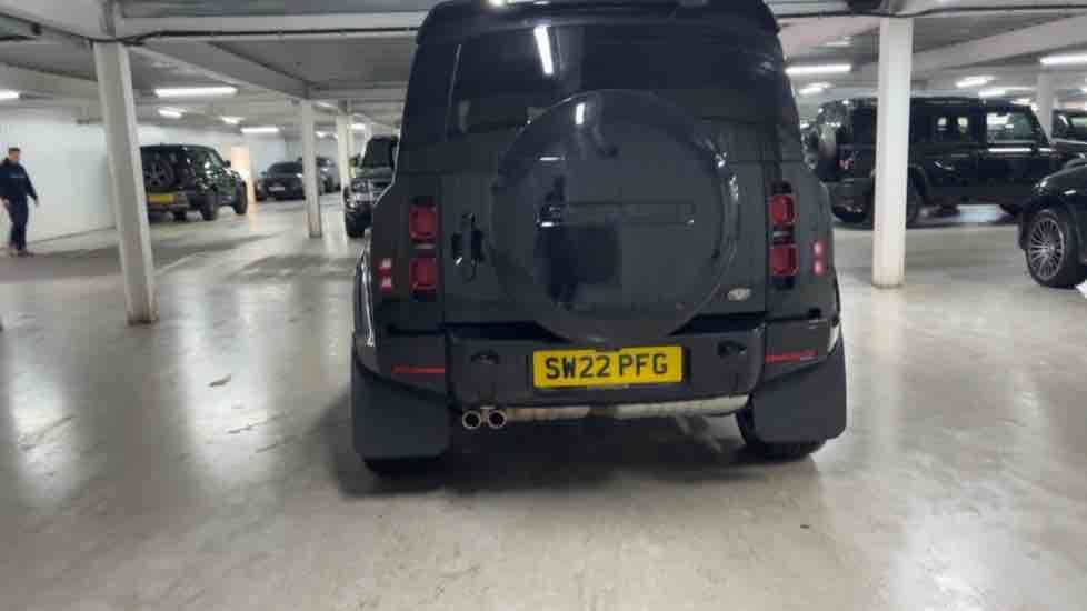 More views of Land Rover Defender 90