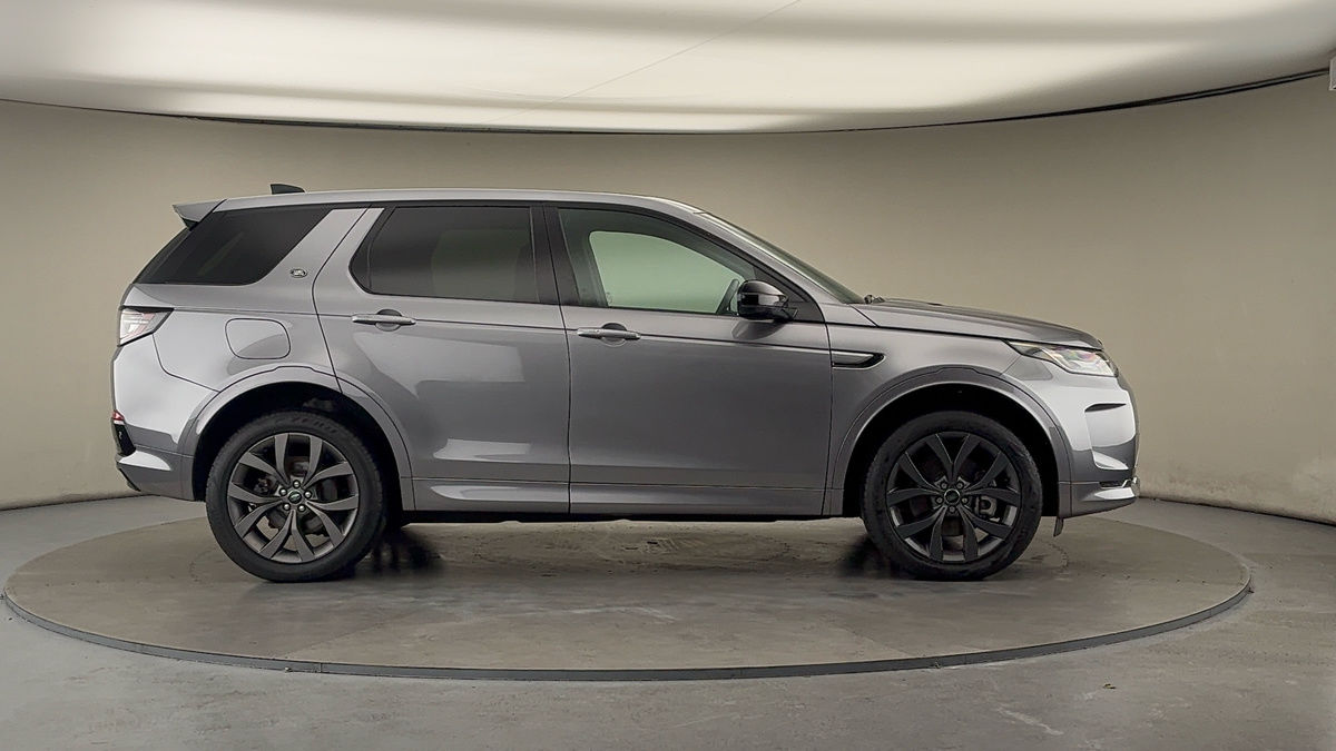Land Rover Discovery Sport Image 16