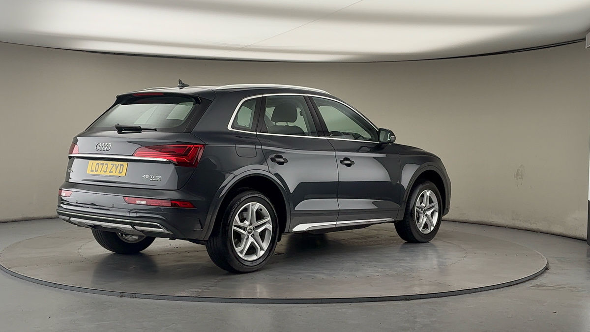 Audi Q5 Image 21