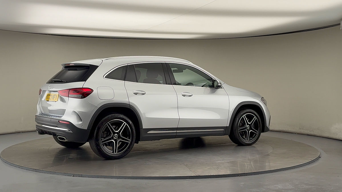 More views of Mercedes-Benz GLA