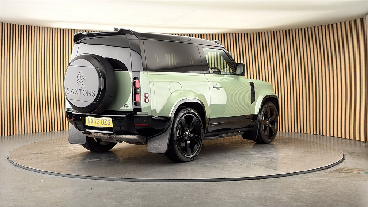 More views of Land Rover Defender 90
