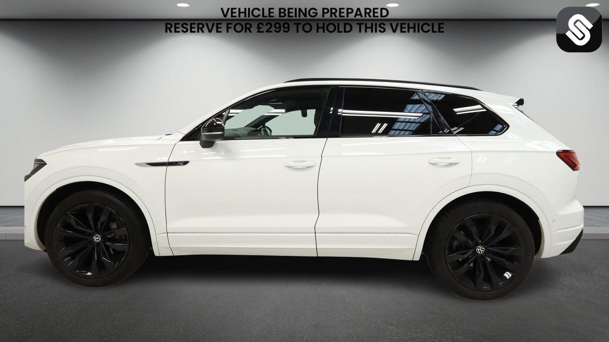 Volkswagen Touareg Image 6