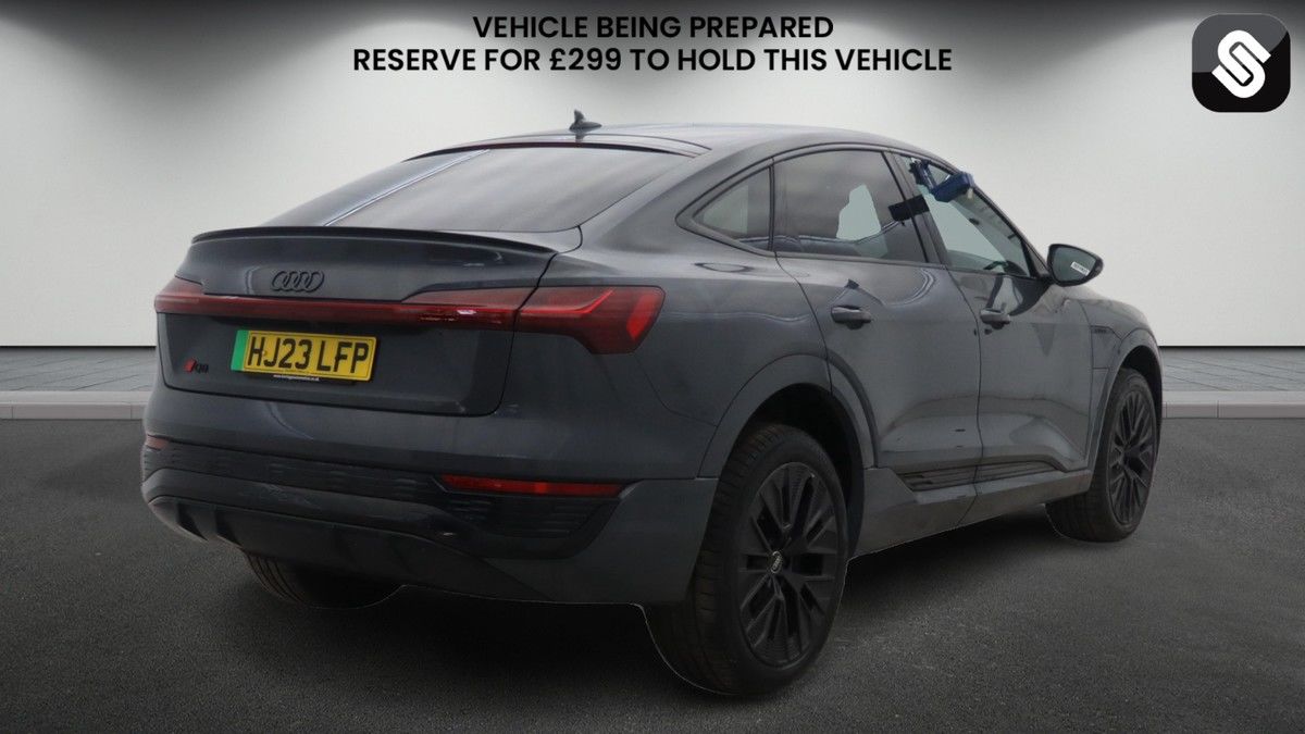 Audi Q8 e-tron Image 4