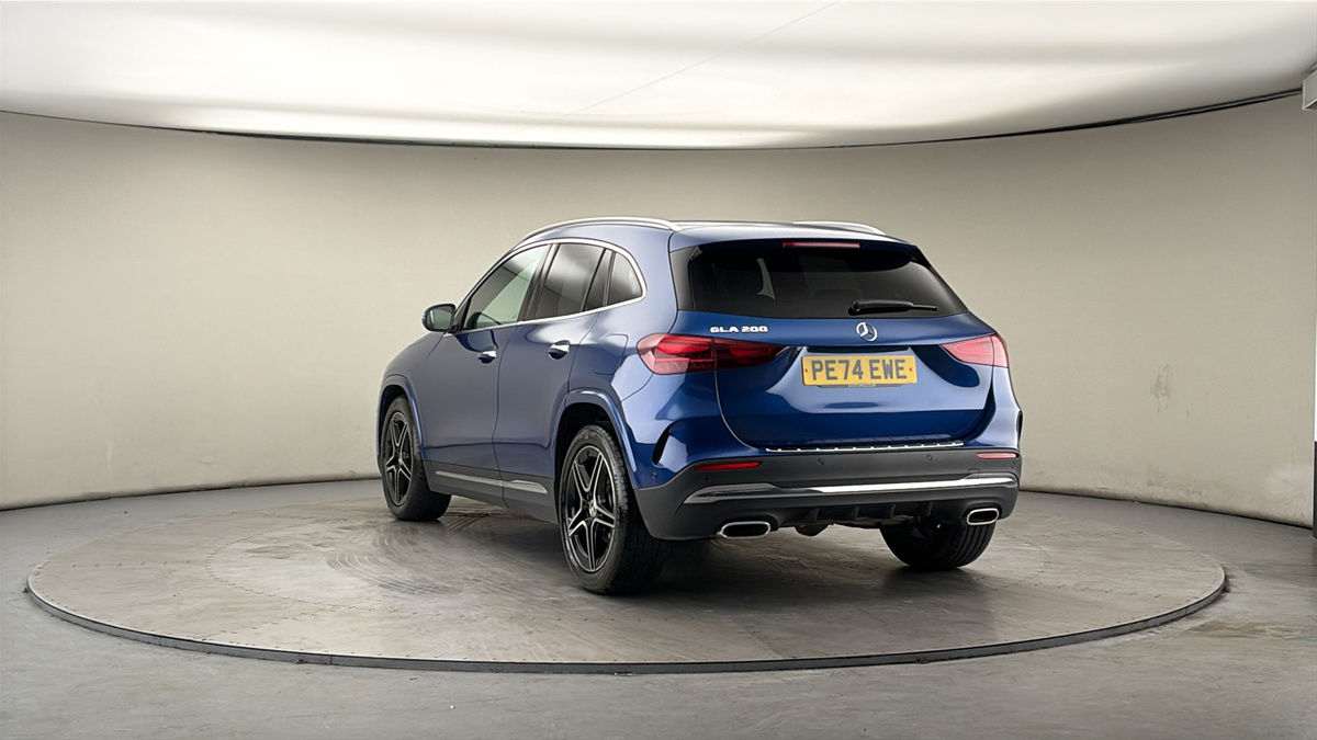 More views of Mercedes-Benz GLA